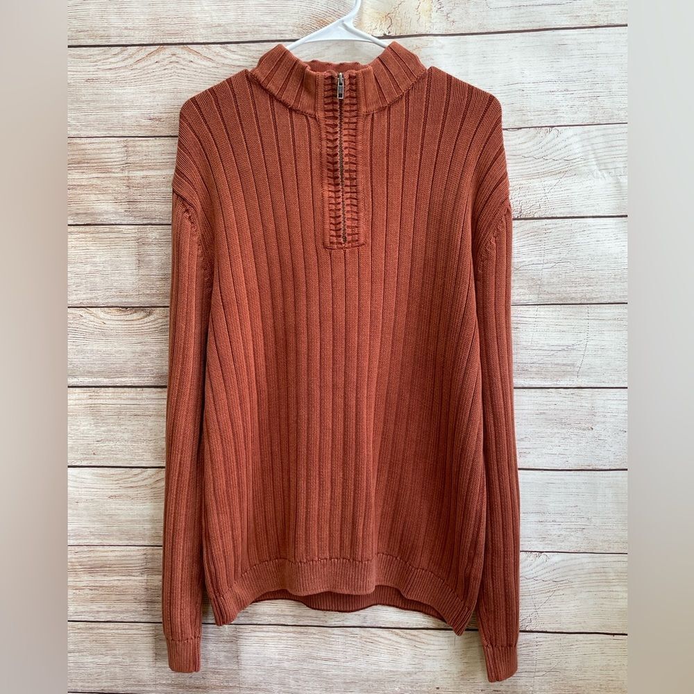CASUALS BY ROUNDTREE AND YORKE QUARTER ZIP SWEATER‎